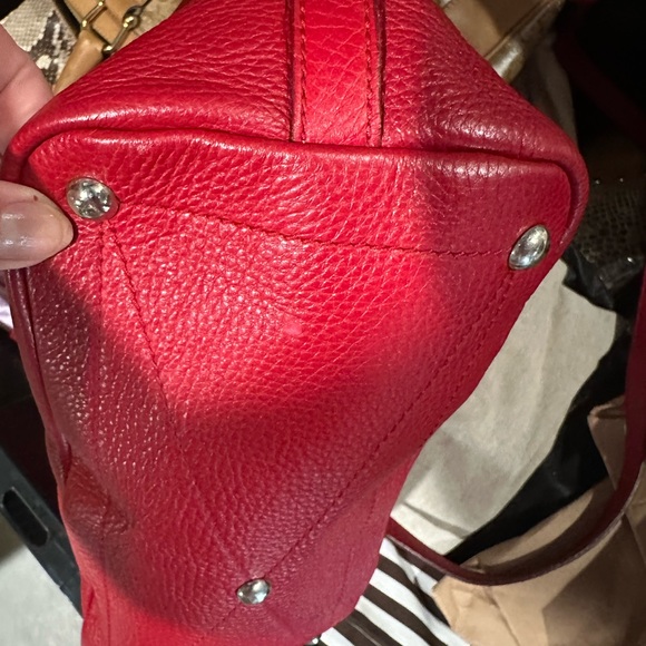 Furla large crossbody/shoulder bag in red pebble leather. In EUC. - Picture 3 of 6